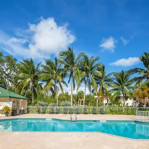 Holiday home The Trinidad -pool & Parking, Key West